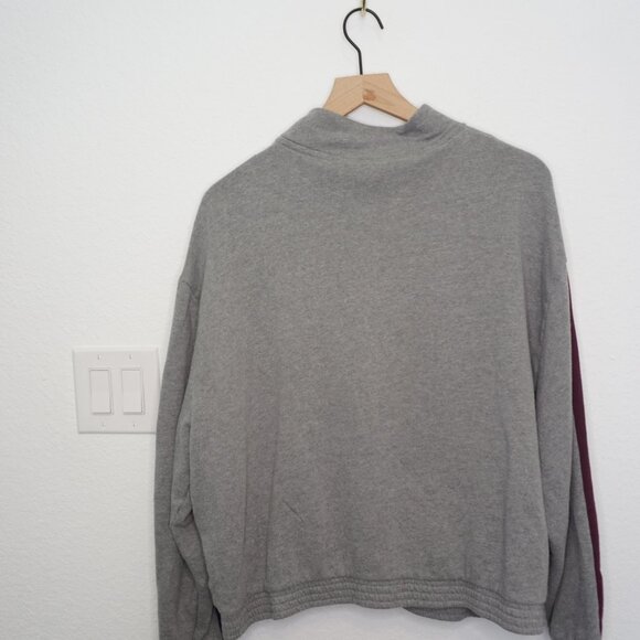 Victoria's Secret: PINK Sweater - Picture 9 of 9